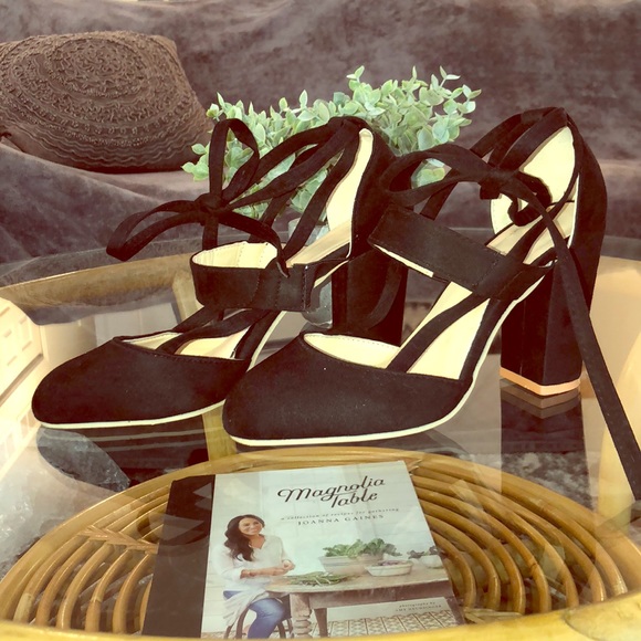 Shoes - Black Lace up Heels